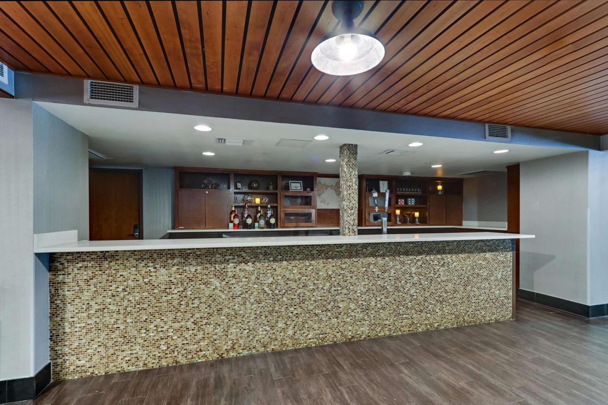Drury Inn & Suites San Antonio Airport Exterior photo